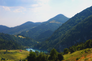 Obraz premium Zaovine lake, Tara mountain, Serbia, beautiful landscape of mountains, valley and lake