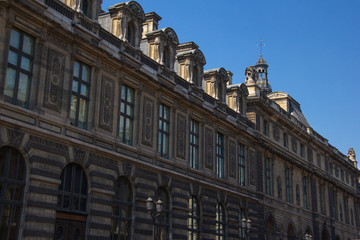 Fototapeta na wymiar Historic Paris building