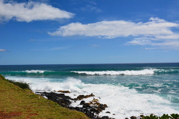 Fototapeta na wymiar Roaring Ocean, Kauai