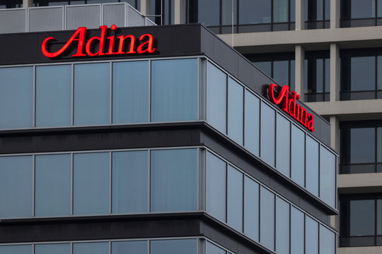 Afbeeldingen over Adina Blader in stockfoto's, vectoren en video's