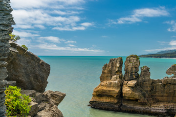 cliffs and ocean in New Zealand