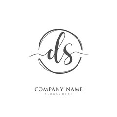 Obraz premium Handwritten initial letter D S DS for identity and logo. Vector logo template with handwriting and signature style.