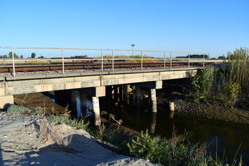 railway bridge side view