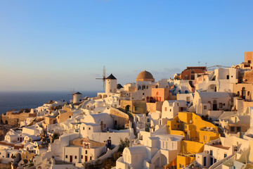 サントリーニ島-夕陽に沈むイア-	