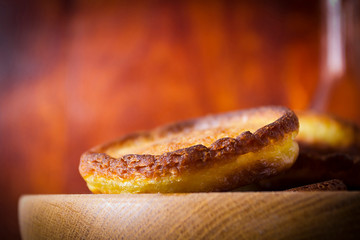 Hash browns in a wooden plate