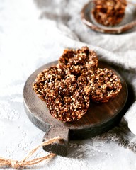 Energy cookies (from sesame seeds, flax seeds and other cereals)