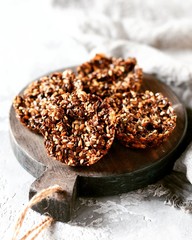 Energy cookies (from sesame seeds, flax seeds and other cereals)