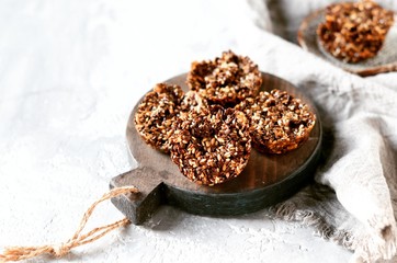 Energy cookies (from sesame seeds, flax seeds and other cereals)