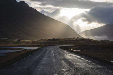 Empty roads and sunset in Iceland © Danny Wanders
