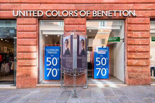 Imágenes de Benetton: descubre bancos de fotos, ilustraciones, vectores y  vídeos de 403 | Adobe Stock