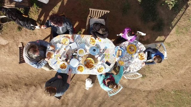 Comida se mueve