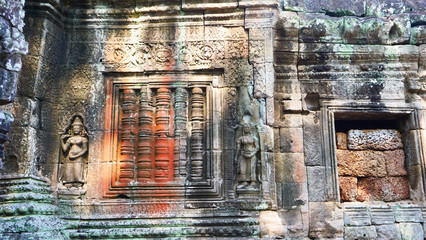 Stone rock carving art at Banteay Kdei, part of the Angkor wat complex in Siem Reap, Cambodia