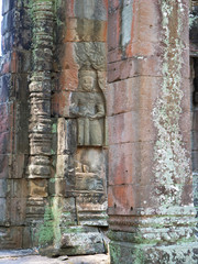Stone rock carving art at Banteay Kdei, part of the Angkor wat complex in Siem Reap, Cambodia