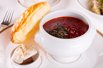 Red borsch with lard and black bread