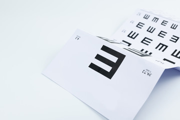 視力検査表(Eチャート)