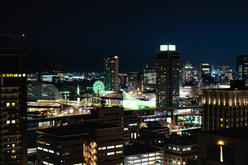 Fototapeta na wymiar 港の見える神戸市街の夜景