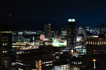港の見える神戸市街の夜景
