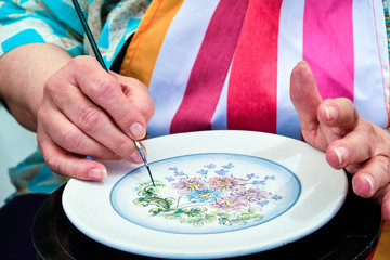 paint dish handmade work