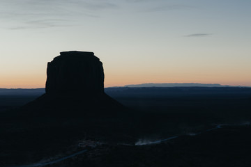 L'heure bleue à Monument Valley