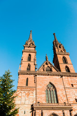 Obraz premium Basel, Münster, Kirche, Münsterplatz, Weihnachten, Weihnachtsbaum, Advent, Grossbasel, Altstadt, Stadt, Pfalz, Rhein, Winter, Schweiz