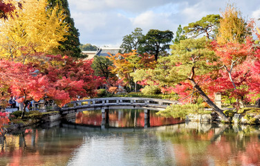 Fototapeta na wymiar Eikando Zerin-ji Temple, Bridge with fall foliage - Kyoto, Japan