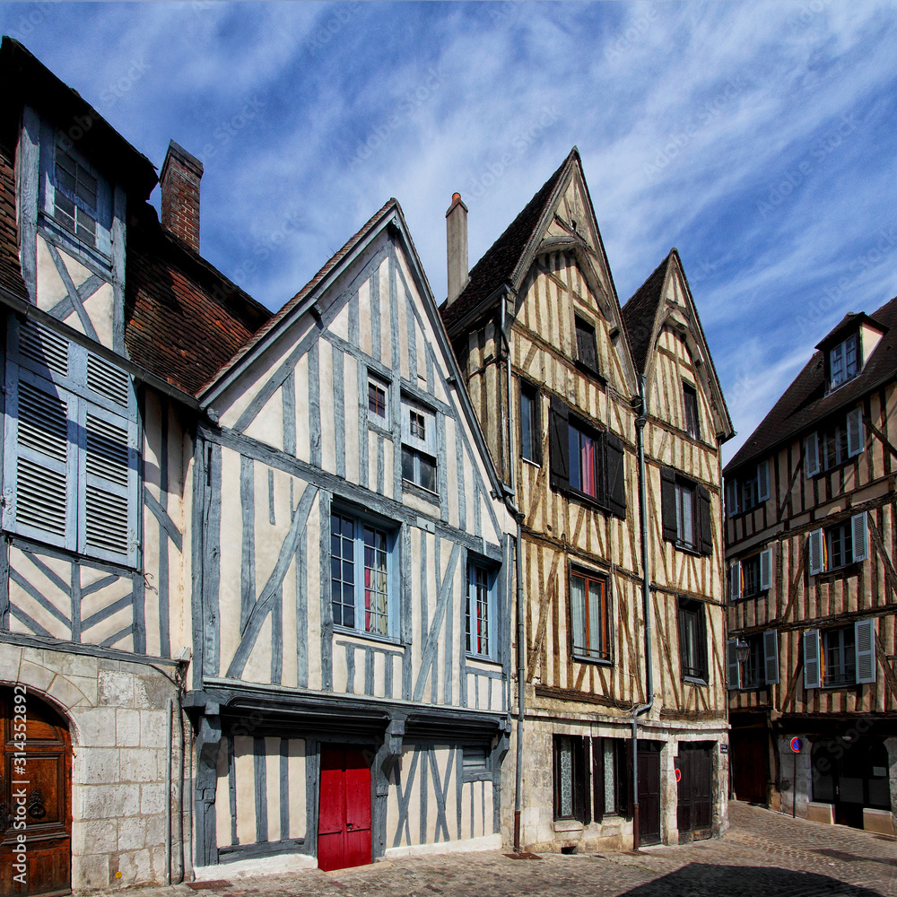 Sticker maisons à colombages d'auxerre