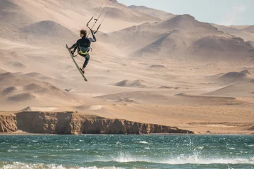 Fotobehang KiteSurfing in the amazing desert and ocean of Peru. © CapturandoKilometros