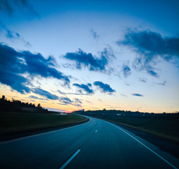 Naklejka premium road and blue sky