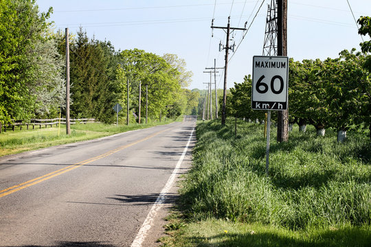 Side-Road Images – Browse 31 Stock Photos, Vectors, and Video | Adobe Stock