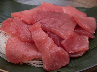 メバチマグロの刺身