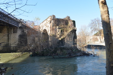 Ponte rotto Roma