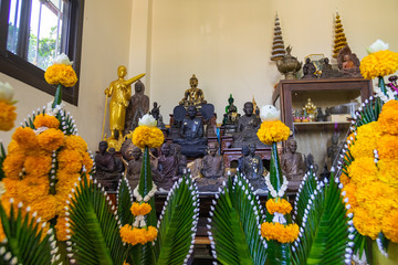 Set of altar table buddha statue with Bai Sri