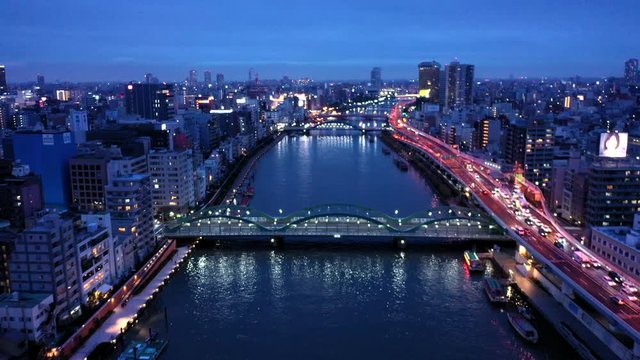隅田川の夜景　空撮