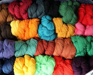 lanas de colores