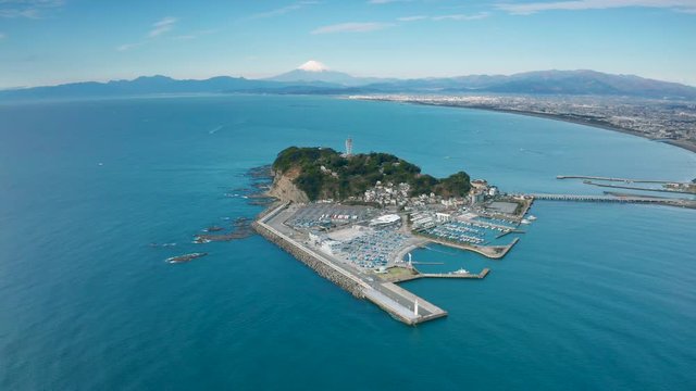 江の島と富士山空撮