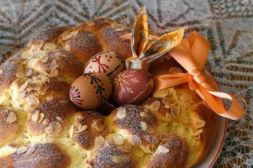  Easter cake.  Delicious Easter bread ring and home decorated eggs.  Tradicional easter food composition. 