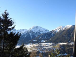Blick auf des Gipfelkreuz Kreuzjoch