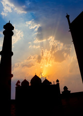 silhouette of taj Mahal in late evening