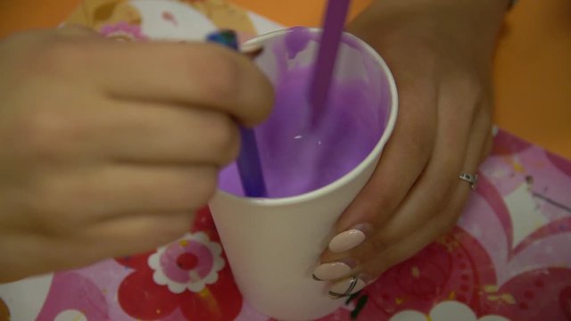 mixing the slime preparation mixture