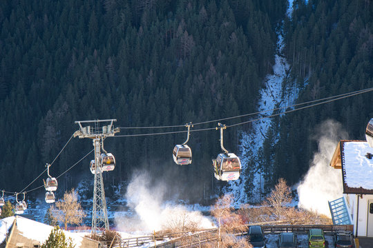 Olang Bilder Durchsuchen 274 Archivfotos, und Videos