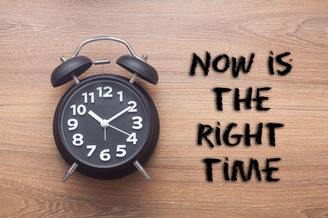 Now the right time -  inspirational advice handwriting with clock
