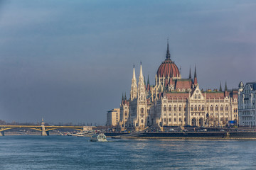 Fototapeta na wymiar Budapest / Parlament
