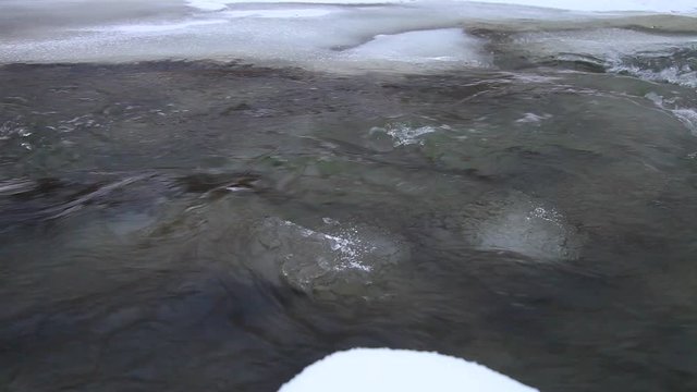 rivi&egrave;re en hiver