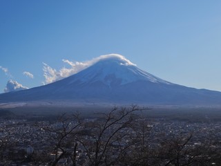 新倉山浅間公園からの富士山