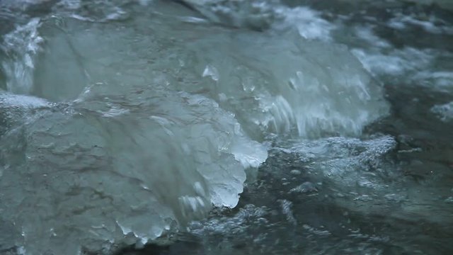 rivi&egrave;re en hiver