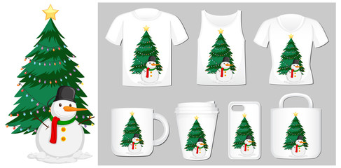 Naklejka premium Christmas theme with snowman on product templates