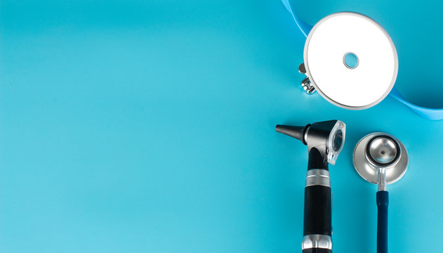 Otoscope, stethoscope, and reflector for detecting disorders of the patient.