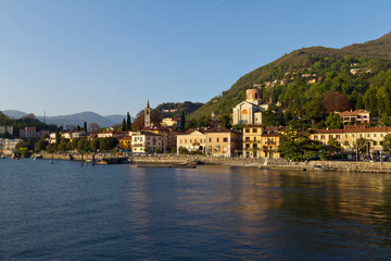 Fototapeta na wymiar Lakeside of Lago Maggiore near Laveno