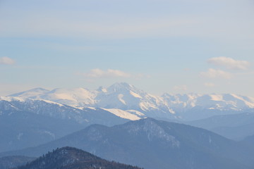 Fototapeta na wymiar view of mountains