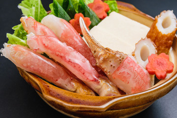 調理前のカニ鍋